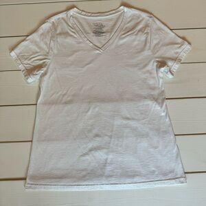 TIME & TRU Basic White V-Neck Tee